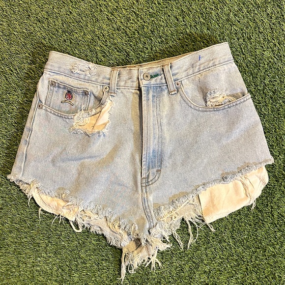 Vintage Wmns Y2K Tommy Hilfiger Distressed Denim Shorts - Picture 1 of 6